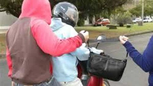 Una vecina advierte sobre la presencia de motochorros