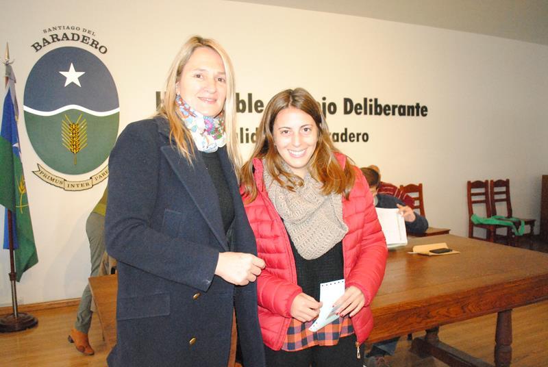 Se entregaron las becas educativas municipales