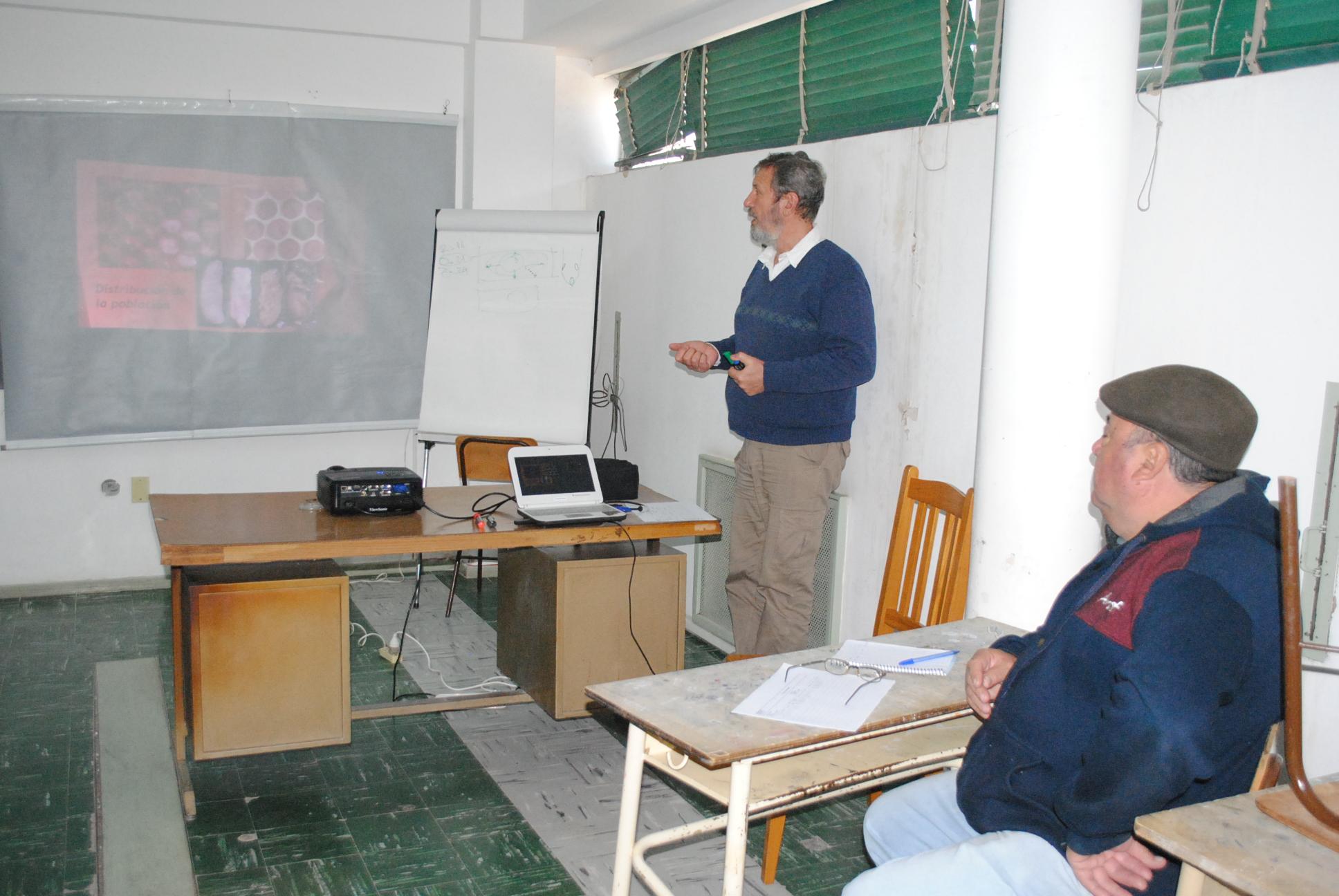 Charla sobre la sanidad de la colmena salida del invierno