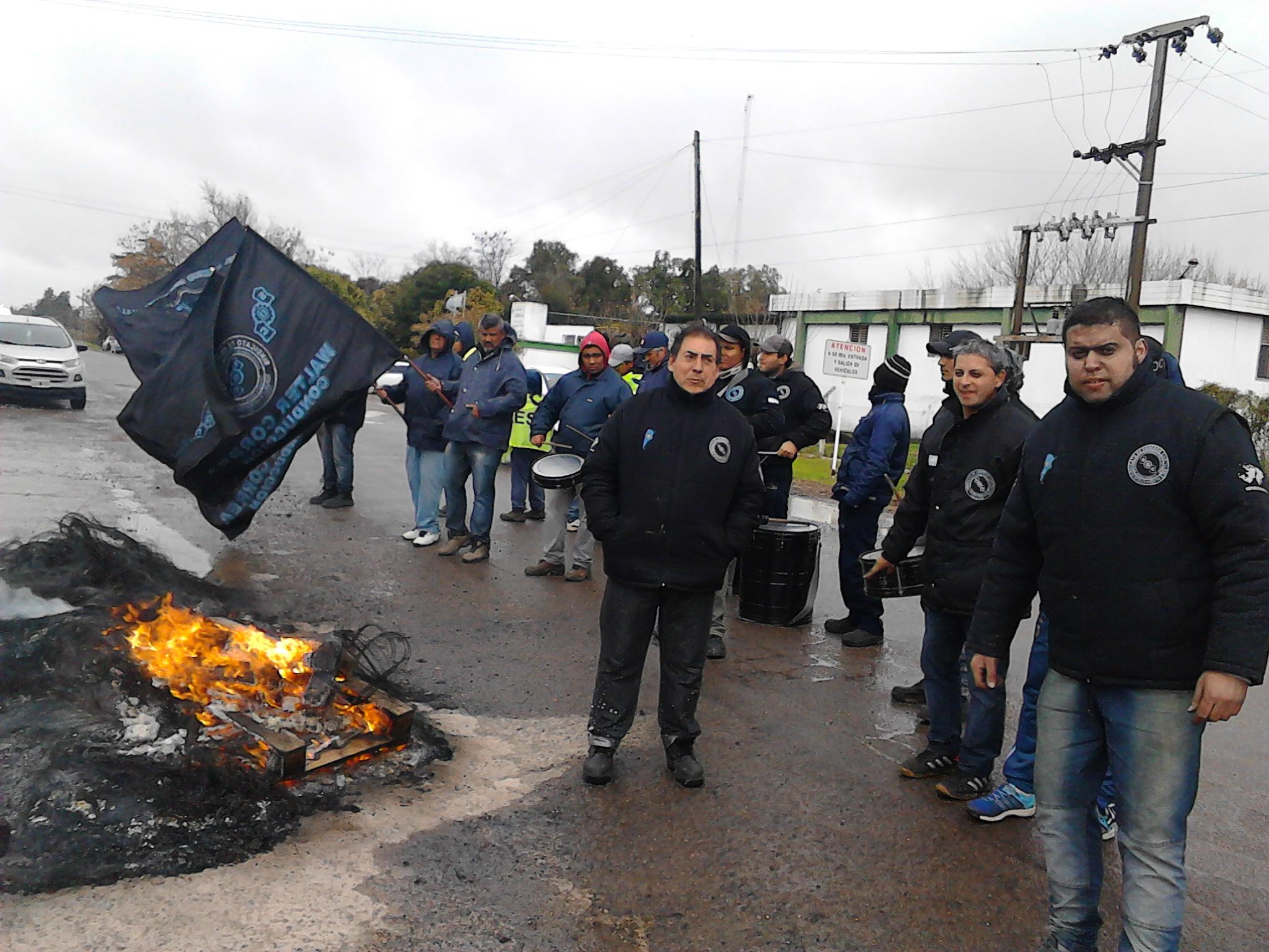 Trabajadores denunciaron desmedida acción policial responsabilizando a la fiscalía