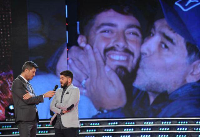 Diego Maradona Jr.: “No me canso de abrazar a mi papá”