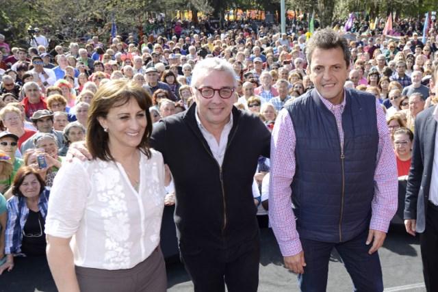 Más de 5 mil jubilados de Tigre celebraron su día junto a Julio Zamora y Sergio Massa