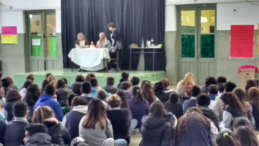 Obra de teatro contra el Abuso y el Maltrato del Adulto Mayor