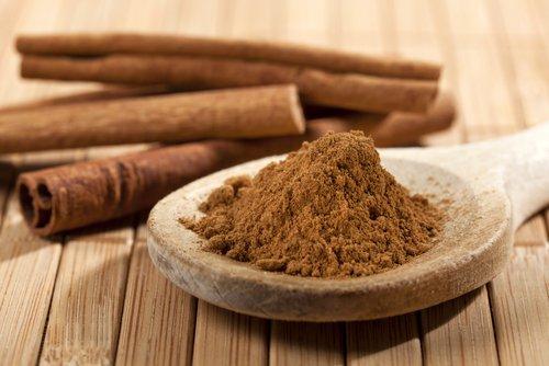 Beneficios de tomar canela
