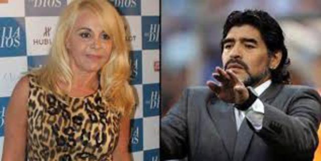 Claudia Villafañe demandará a Diego Maradona por daño moral por la aparición de los hijos extramatrimoniales
