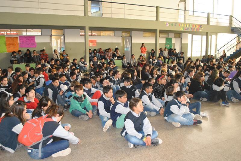 Jornada en la Escuela Juana Berisso en el marco del Día Internacional de las Víctimas por Desapariciones Forzadas