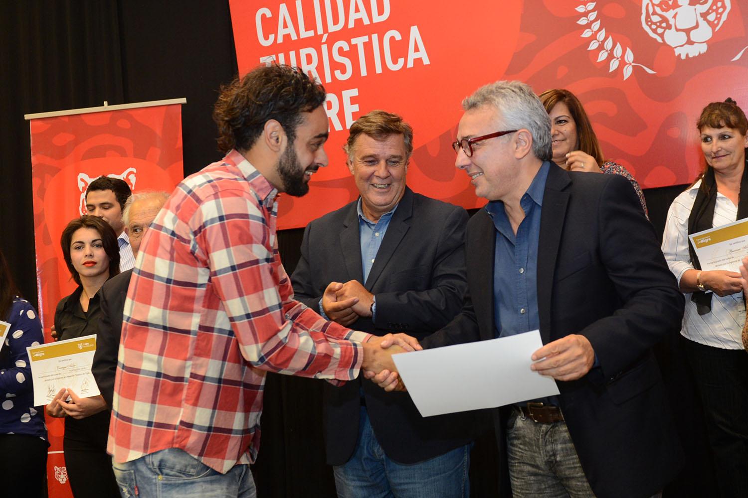 Julio Zamora reconoció a empleados y prestadores por su compromiso con la calidad turística