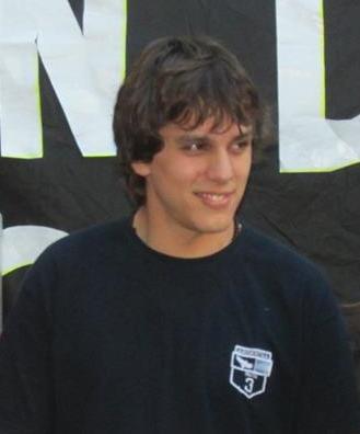 Le roban el auto a Juan Cruz Artimiak amenazandolo con armas de fuego