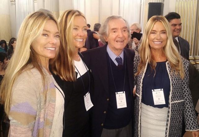 Carlitos Balá y las Trillizas de oro: Embajadores de la Paz