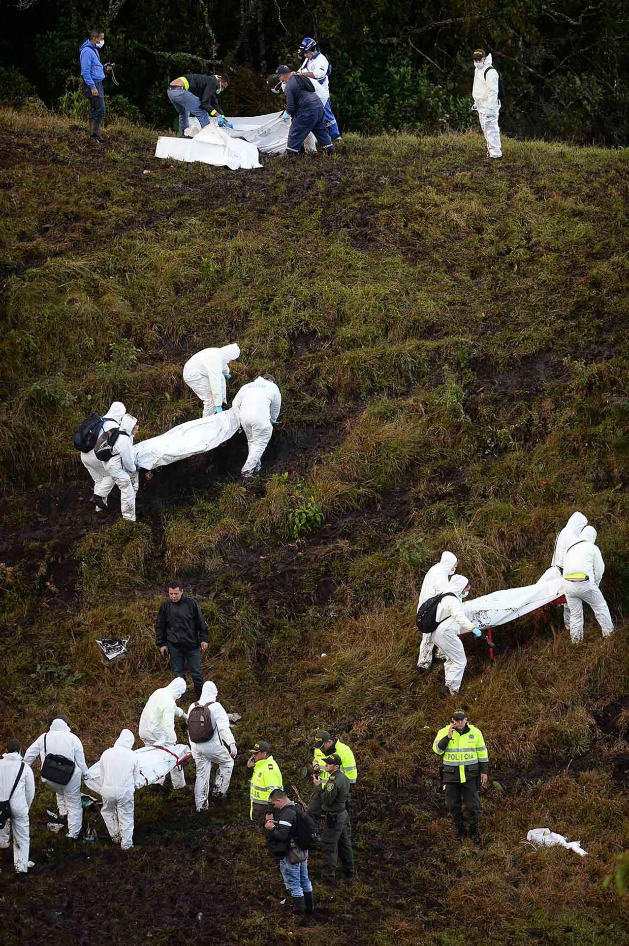 Colombia: se estrelló el avión que llevaba a futbolistas del Chapecoense de Brasil