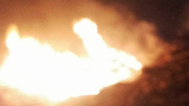 Incendian el portón de una vivienda
