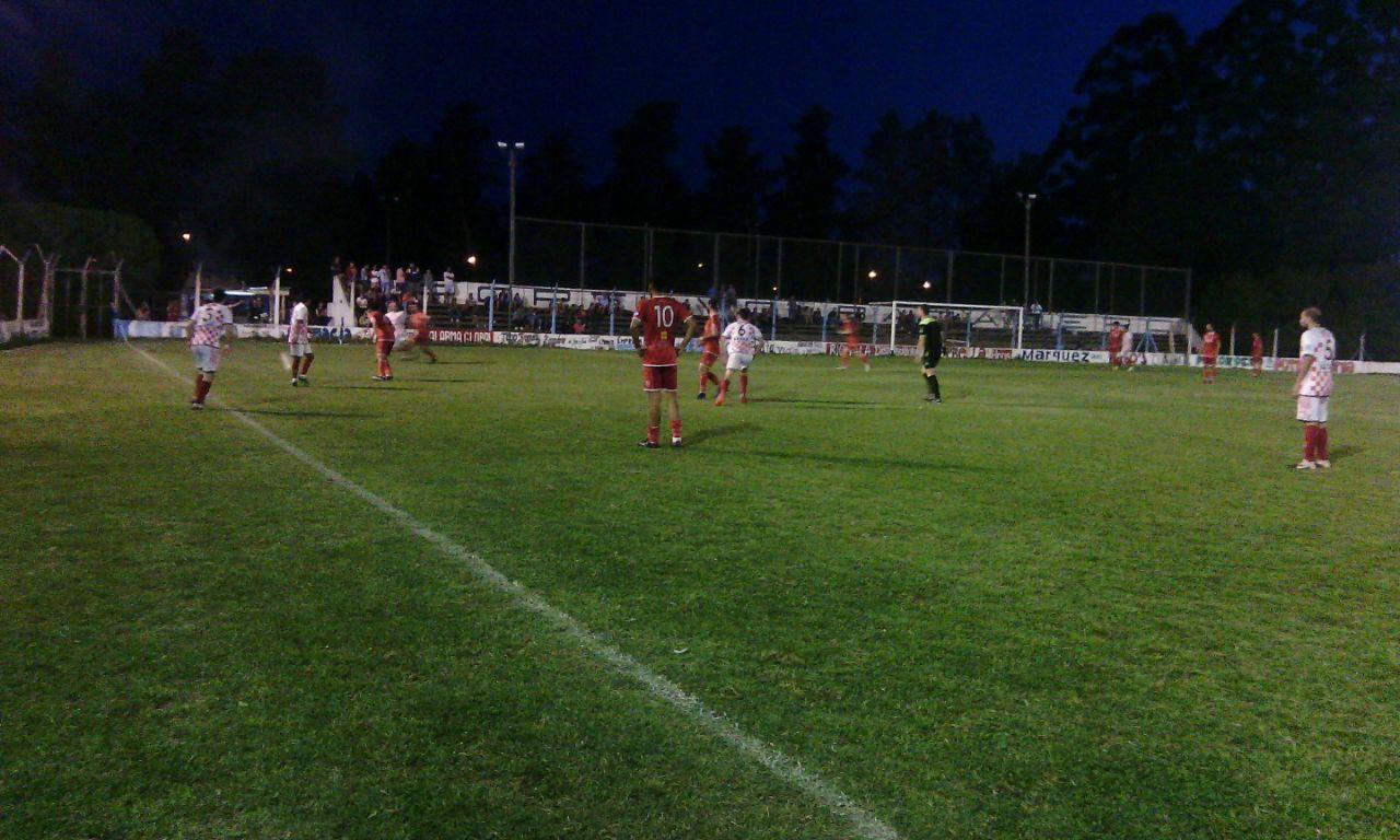 Futbol. Alsina ganó y será el rival de Banfield
