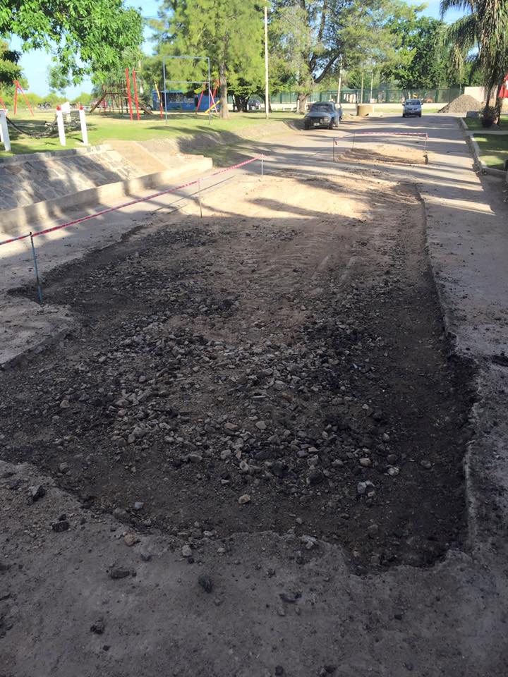 Empedrado, bacheo y colocación de RAP en las calles de la ciudad