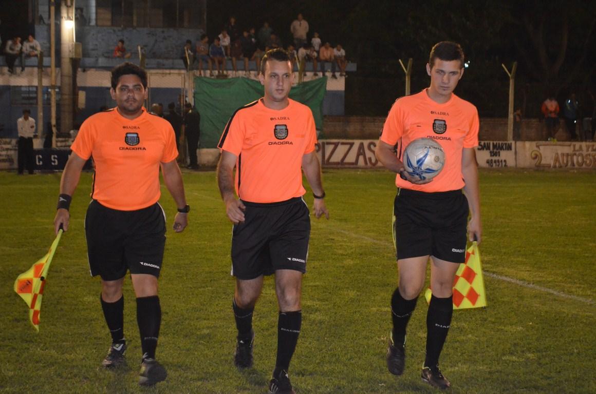 La gran Mentira.»Por disposición de la Liga la Prensa debe estar afuera de la cancha”