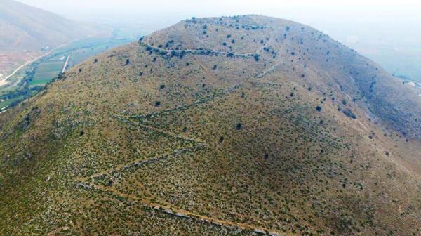 Arqueólogos descubren una ciudad griega pérdida de 2500 años