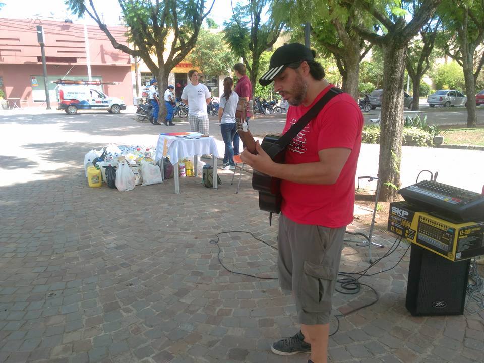 Solidaridad y Música para Regalar en la mañana del jueves
