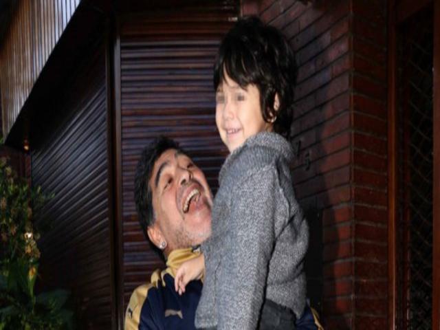 El sueño cercano de Maradona: reunir a sus cinco hijos en el cumple de Dieguito