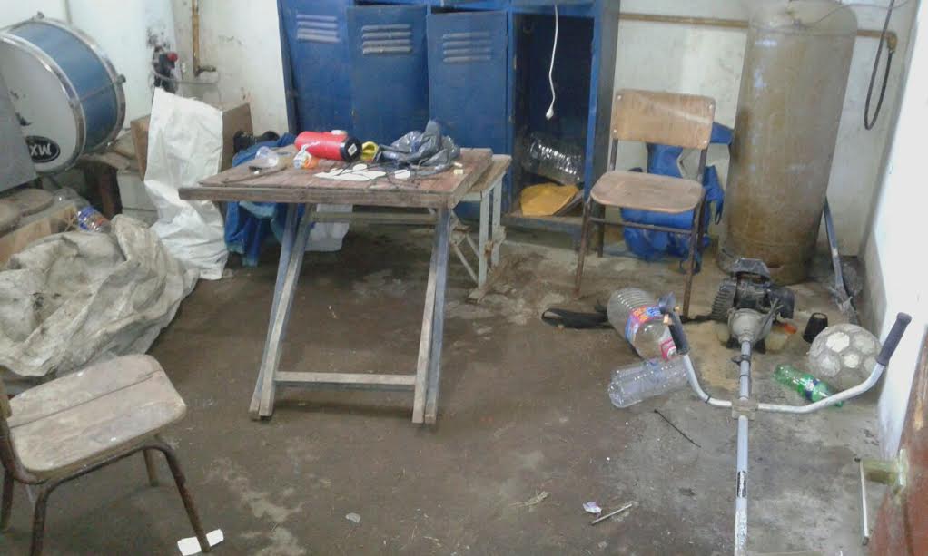 Roban en la cancha del Club Rivadavia