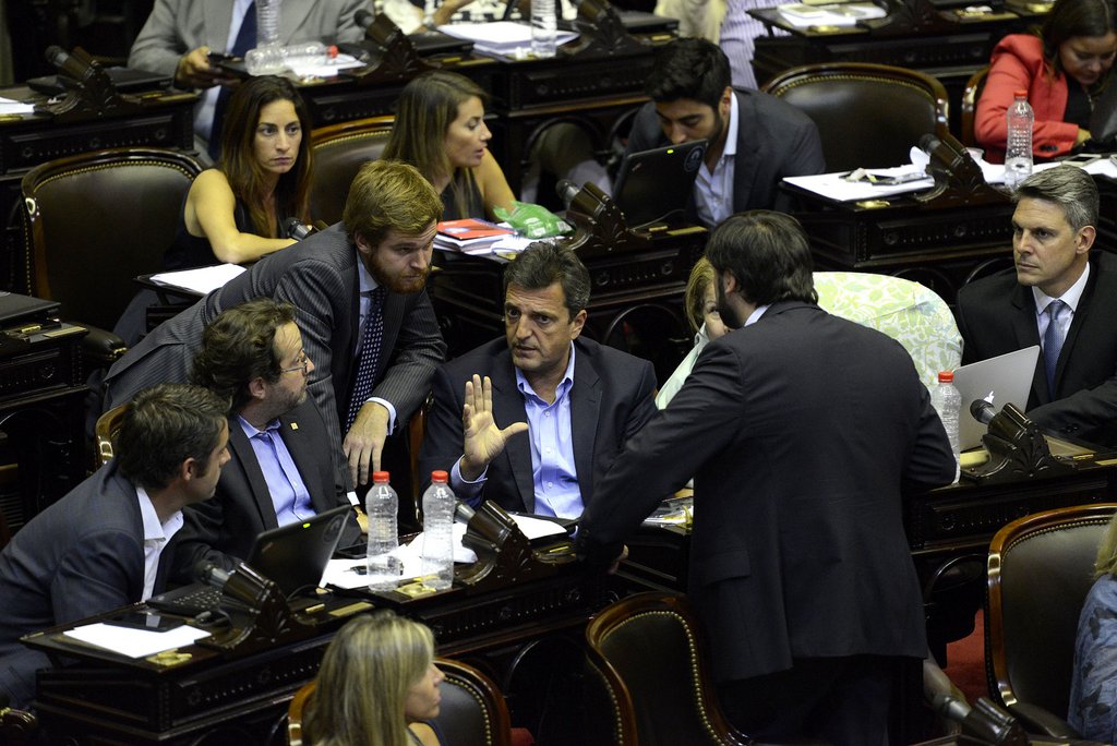 Massa: «Le exigimos al Presidente la derogación del decreto que rebaja las jubilaciones»