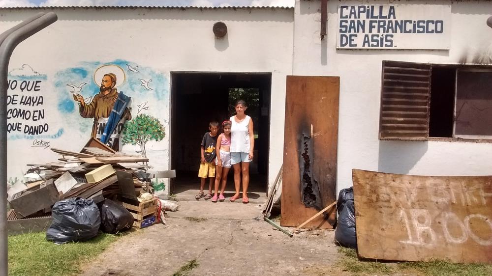 San Nicolás. Deberá pintar merendero por pintar pared de vecino