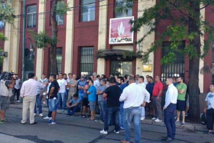 Día negro para el empleo: cierres, despidos y suspensiones en plantas de distintos rubros