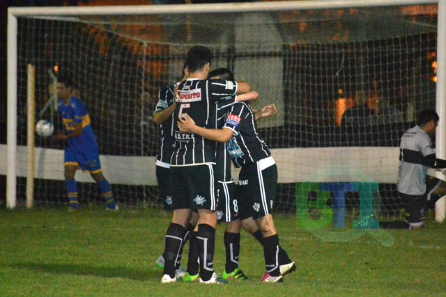 Atlético debutó goleando