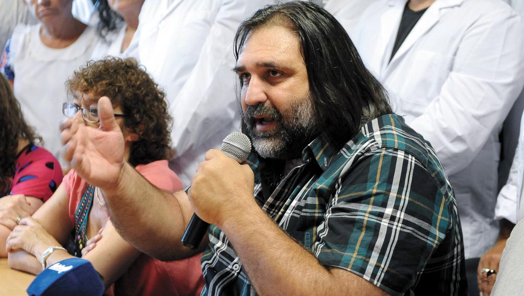 Los docentes van a paritarias y exigirán un piso del 35%
