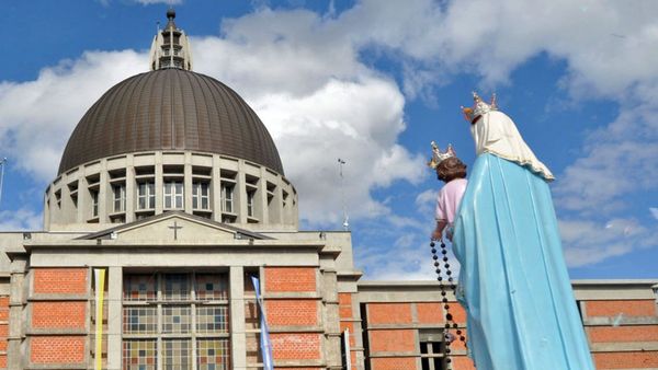 El asombroso caso de Gladys Motta, la mujer que dice recibir mensajes de la Virgen e incomoda al Vaticano