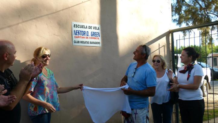 El Club Regatas inauguró la Escuela de Navegación a Vela