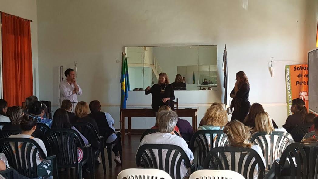 Se desarrolló la charla informativa para microempresarios