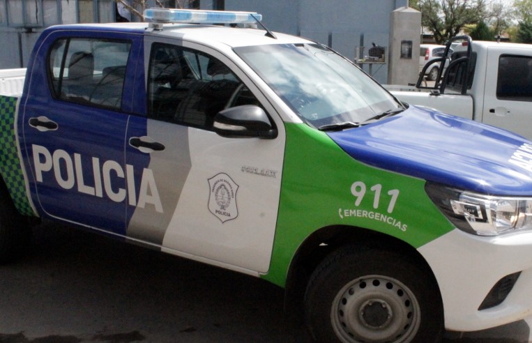 Le robaron el celular en un taller