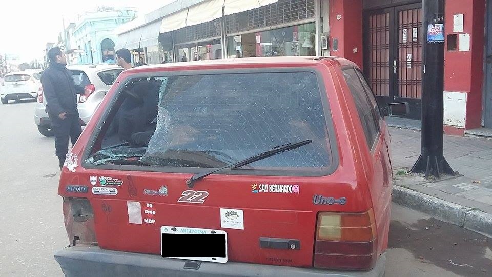Accidente entre auto y moto