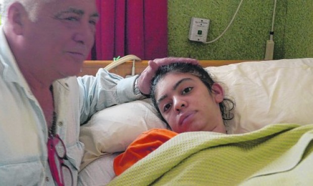 Rosario. Se puso implantes mamarios y ahora no pude hablar ni moverse