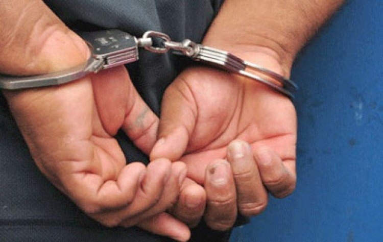 Aprehenden a joven con pedido de captura