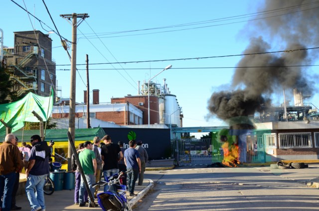 El acto del Día del Trabajador se realiza en las puertas de Ingredion