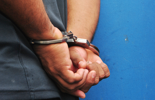 Detienen a un joven que intentaba ingresar a una vivienda