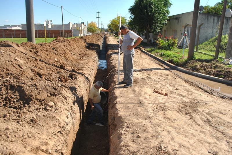 Inició la obra de entubamiento pluvial en calle Pueyrredón