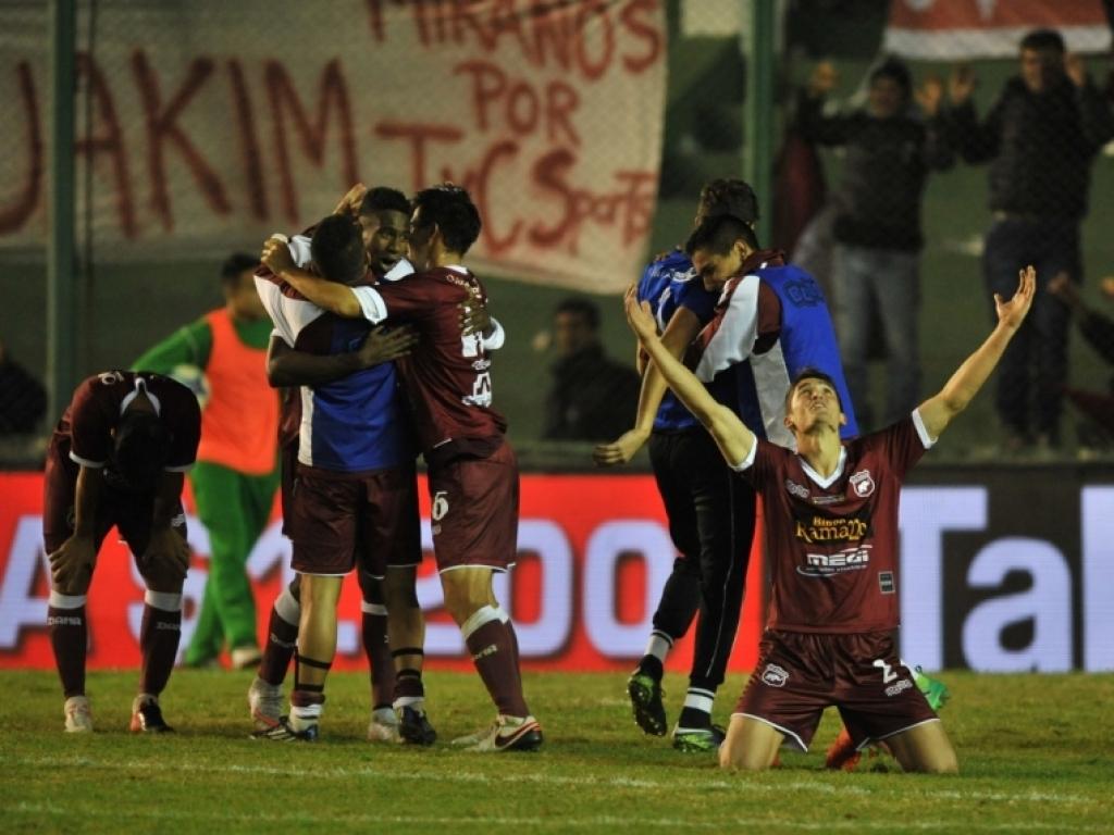 Emotivo e histórico: Defensores de Ramallo eliminó a Gimnasia de La Plata
