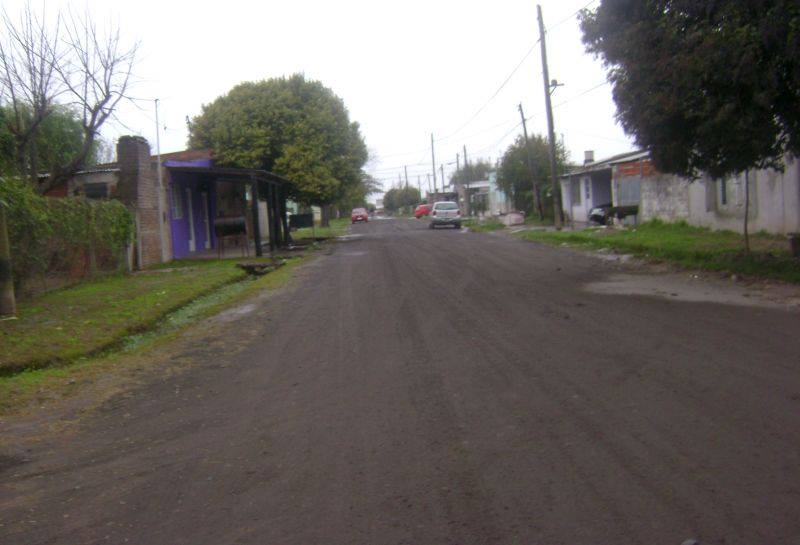 Raperos. Se ha colocado pedregullo en varias calles de la ciudad