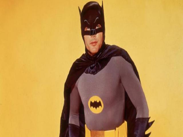 Murió Adam West, el primer Batman