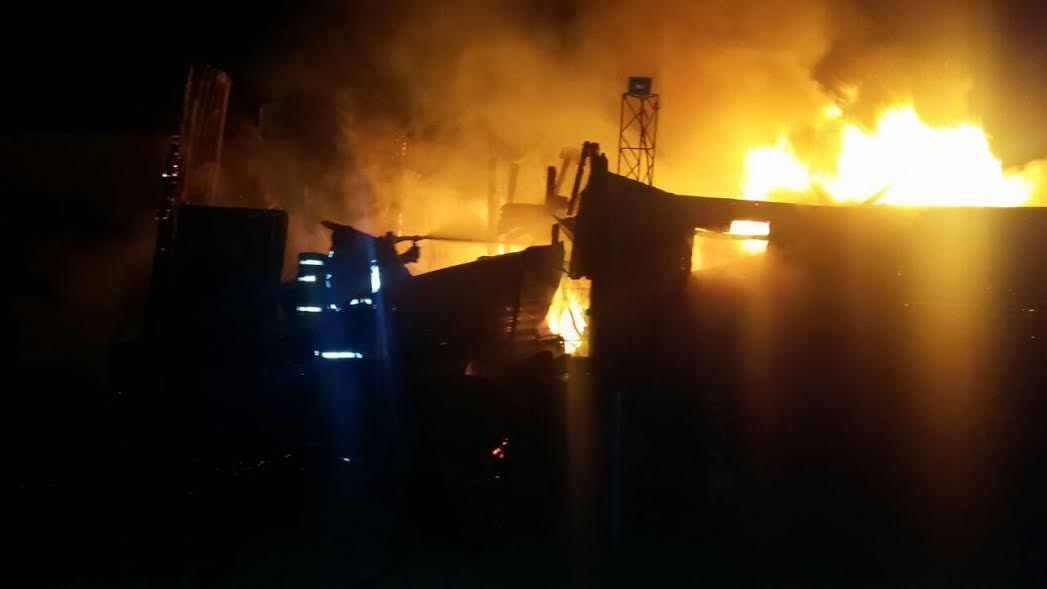 Un incendio provocó importantes daños en una vivienda