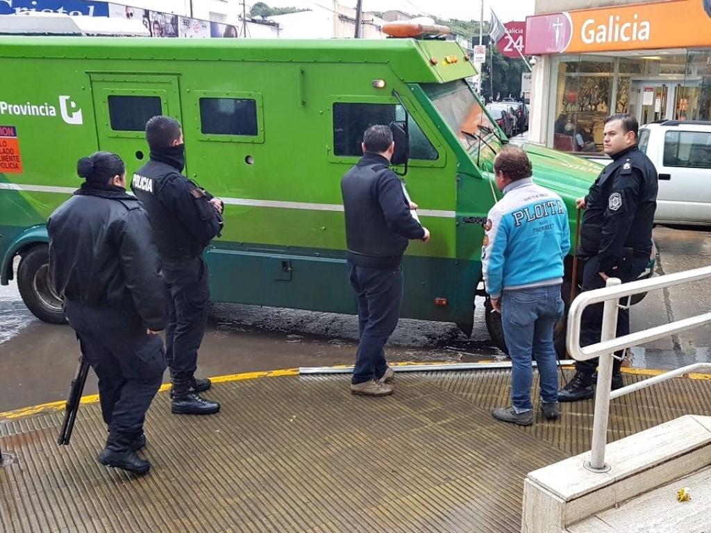 Insólito. Se olvidaron la llave adentro del camión de caudales y llamaron al cerrajero