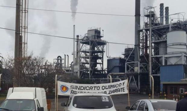 La petroquímica Carboclor cerró su planta en Campana y dejó en la calle a 150 trabajadores