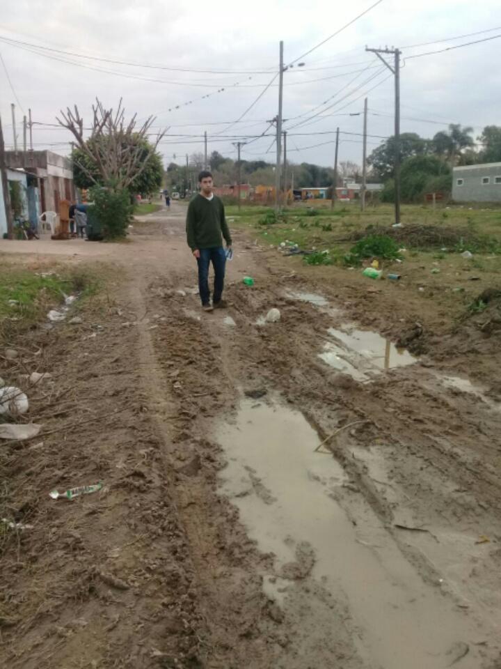 Ramos: «Es lamentable y desolador ver la imagen de un barrio olvidado por el Estado».
