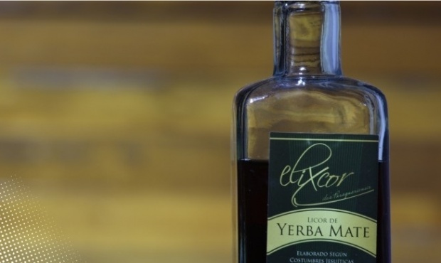 El Licor de Yerba Mate hecho con receta Jesuitica que gana popularidad