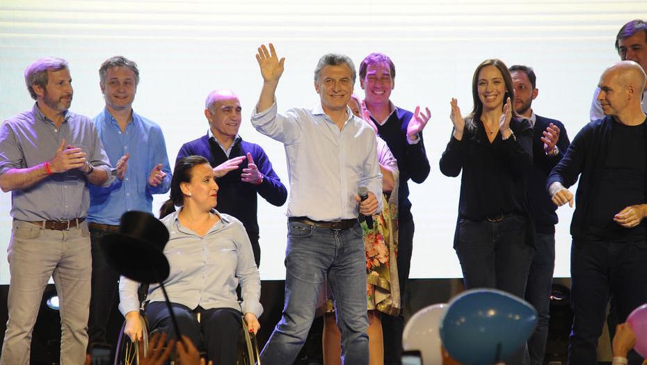 Cambiemos gana en la provincia de Buenos Aires: aventaja por más de 2 puntos a Cristina Kirchner