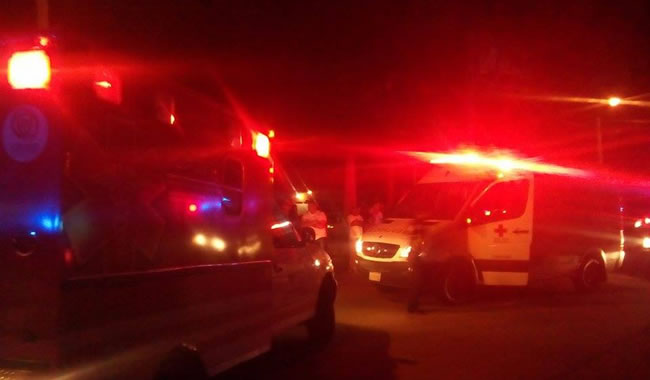 Chocó con la moto a una mujer en bicicleta  y se fugó