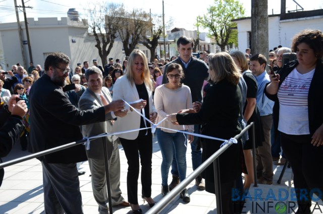 La intendente inauguró el Centro Universitario Baradero con la presencia de Esteban Bullrich