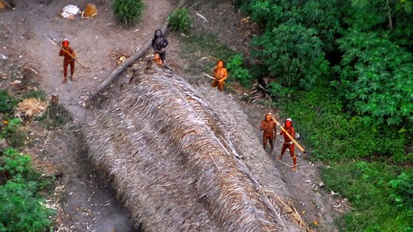 Masacraron a diez miembros de una tribu ancestral y absolutamente aislada del Amazonas