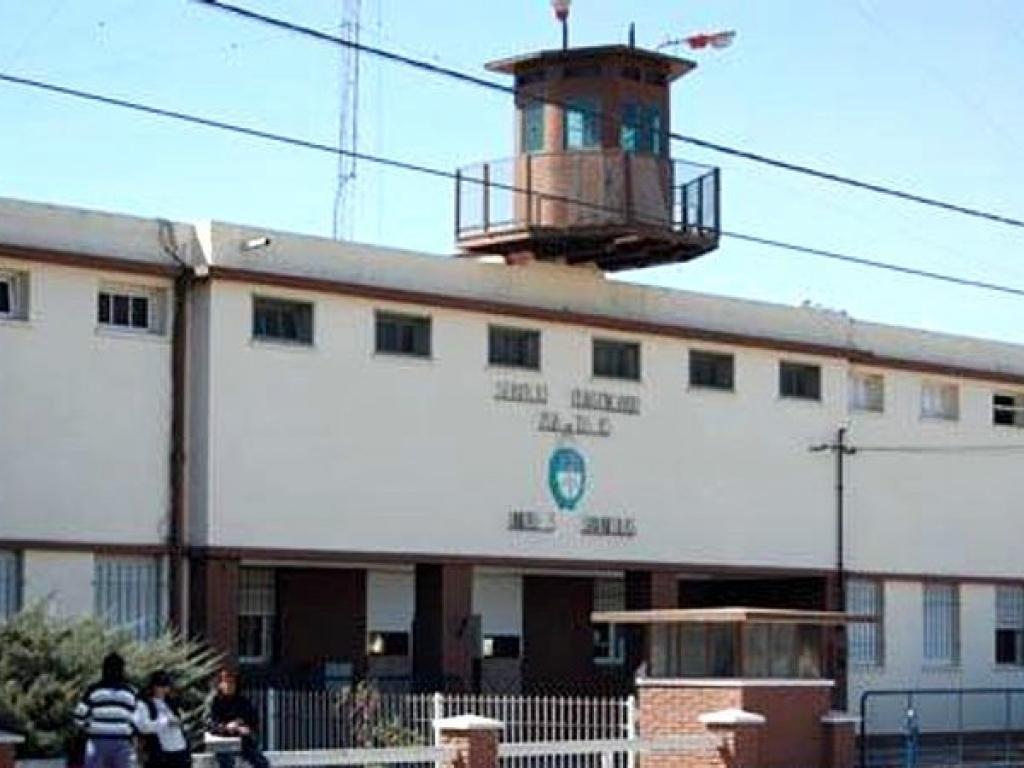 Reclusos sampedrinos heridos en una reyerta en la UP 3